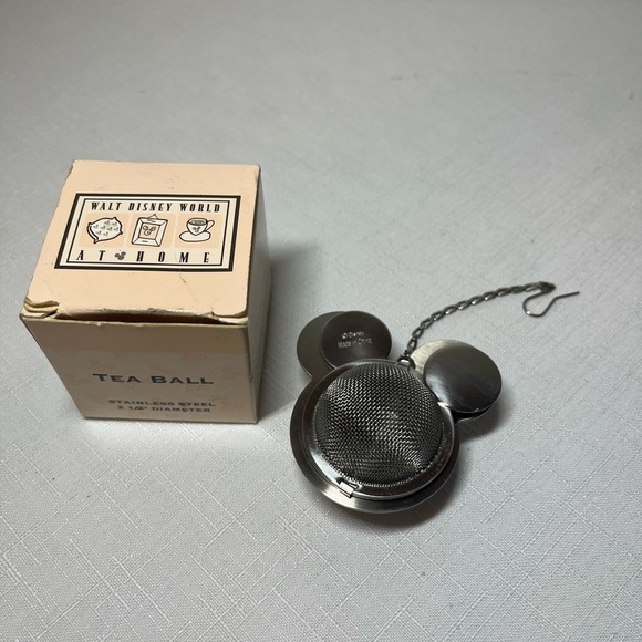 Mickey Mouse Stainless Steel Tea Ball Infuser. Walt Disney World Home. NEW - Picture 3 of 6